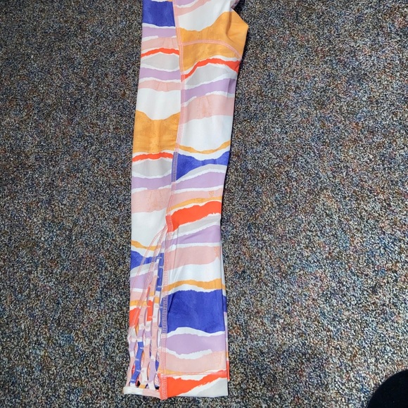 nwt lululemon true self crop - Picture 2 of 3